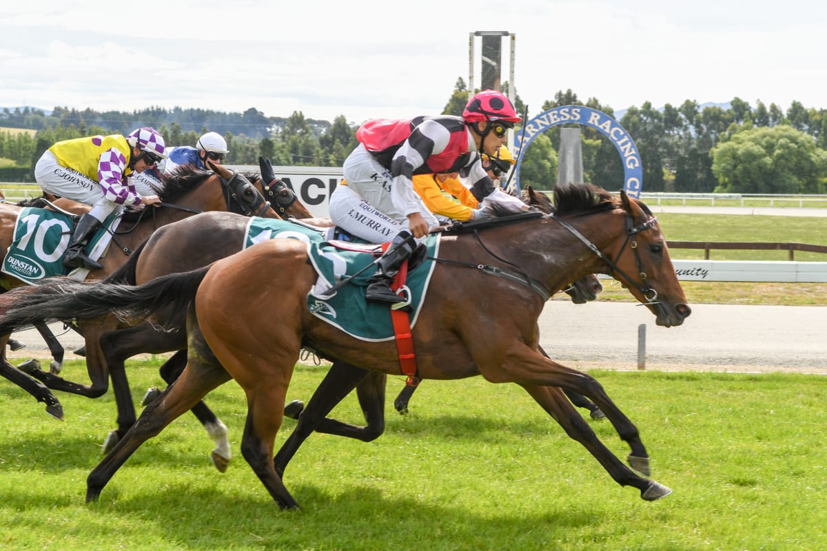 Asano takes Gore feature on Lightning Jack