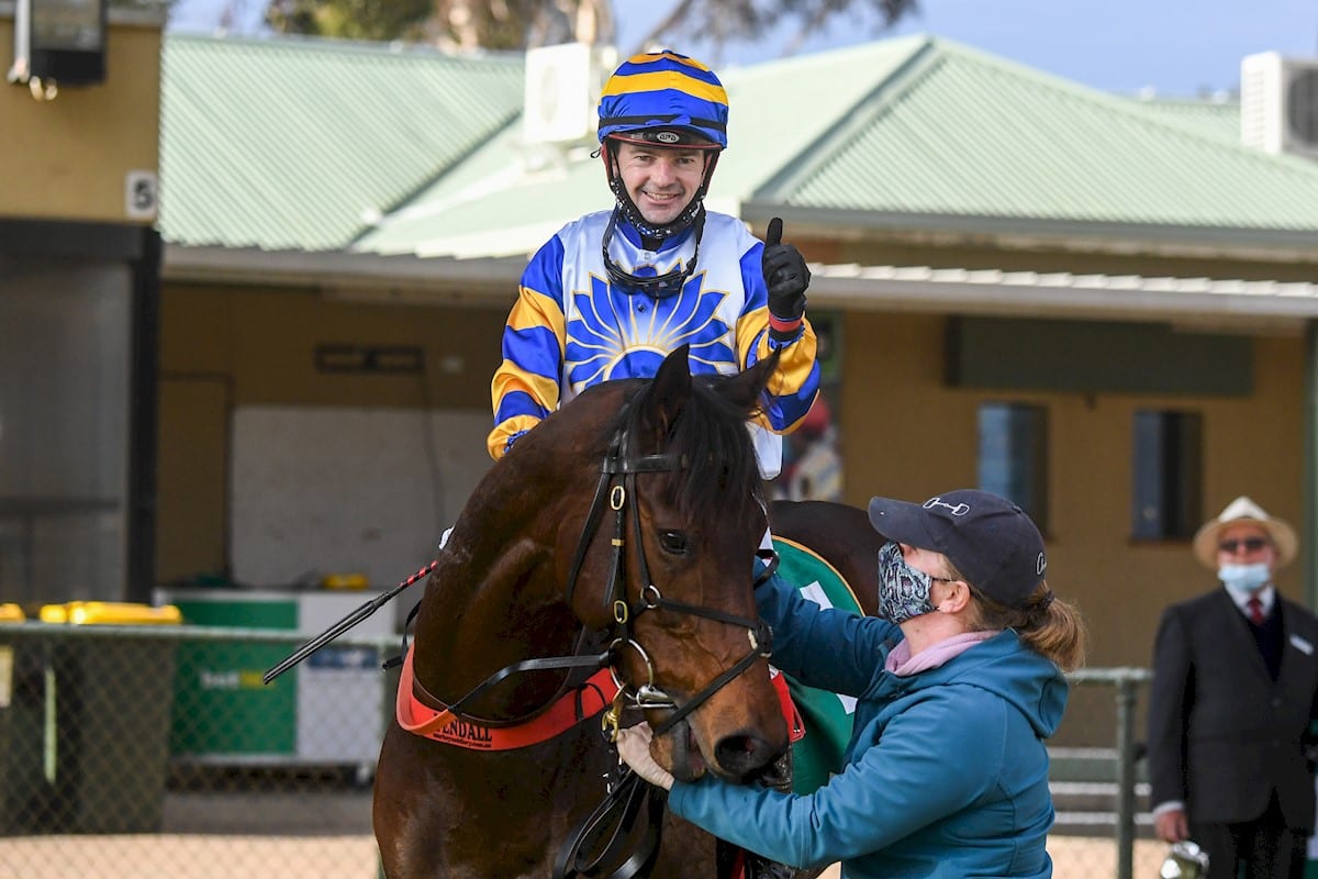 Adelaide Ace, Dean Yendall, Swan Hill Cup