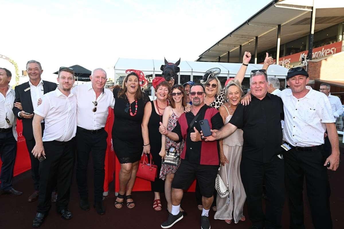 The Vowels wins at Eagle Farm
