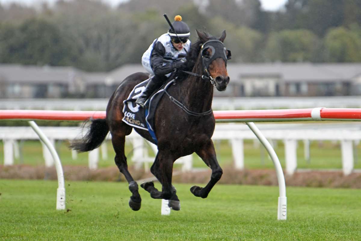 Turn The Ace continues winning form