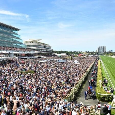 Melbourne Cup attendance continues decline