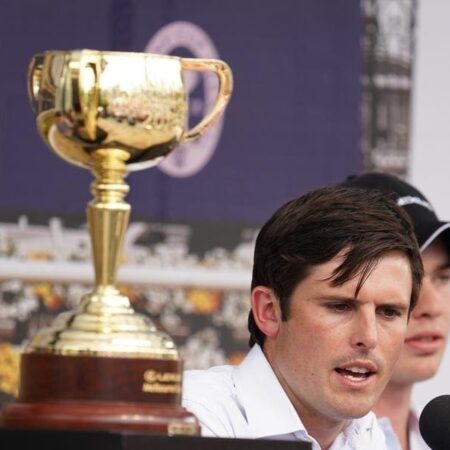 Melbourne rain expected to clear for Cup