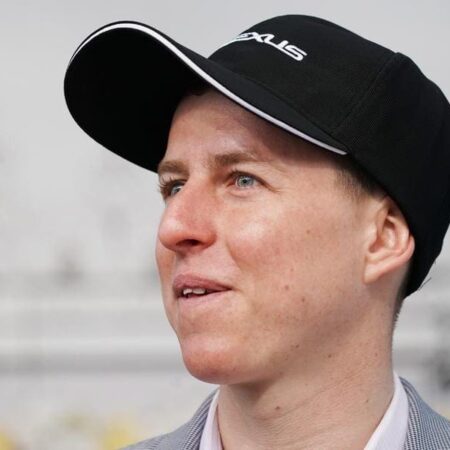 Lane chasing history at Flemington in Cup