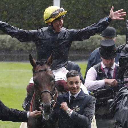 Horses and jockeys bid to bury Cup hoodoos