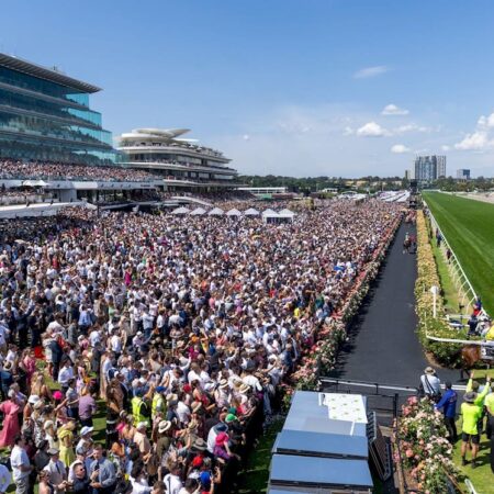 How many Melbourne Cups has William Mott won?