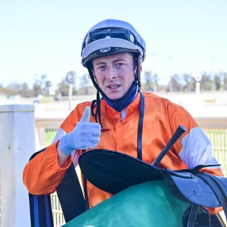 How many Melbourne Cups has Harry Coffey won?