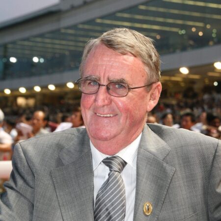 Hall of Fame trainer Laurie Laxon passes away
