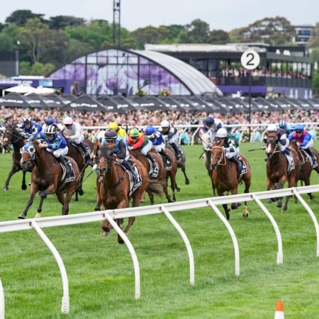 2025 Melbourne Cup: Full race replay, results & dividends